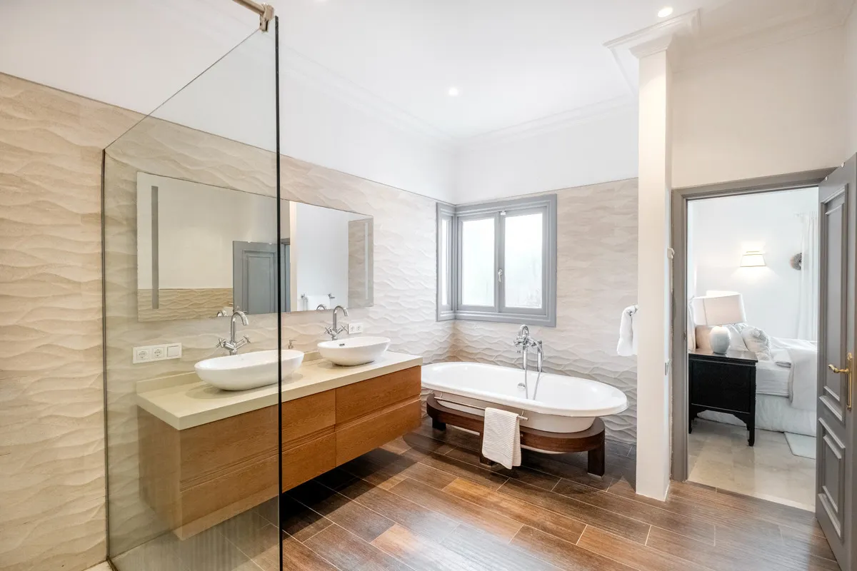 f4bad283-8873-490d-b287-c8409c66ffbf