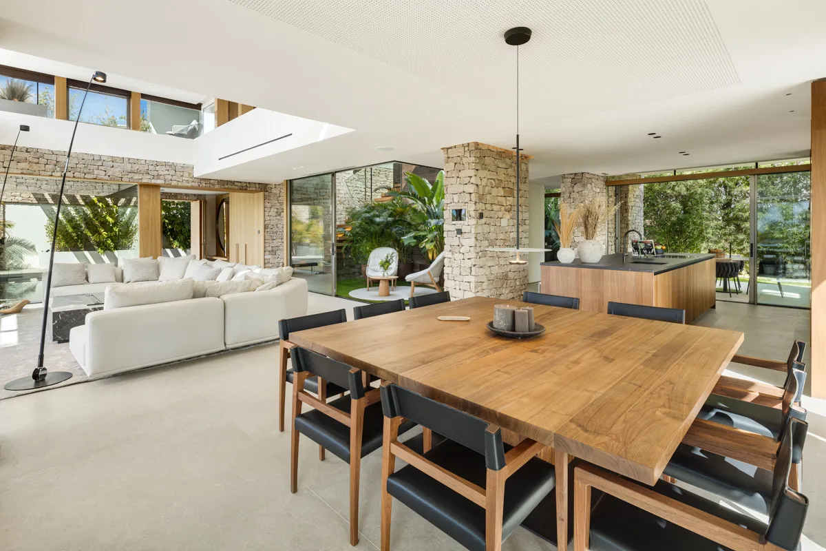 666a0b20-ec09-40b8-9da6-6abc5091b212