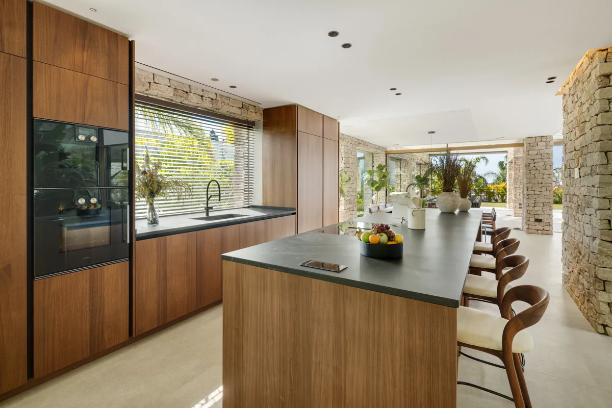 6b876e63-5513-4609-877b-0ccd3b92ad50