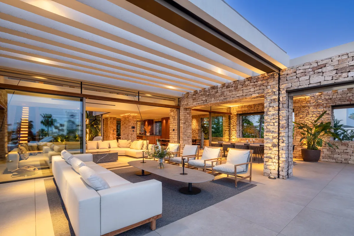 9e4a02fe-3bb5-492d-9f03-066c50709c9f