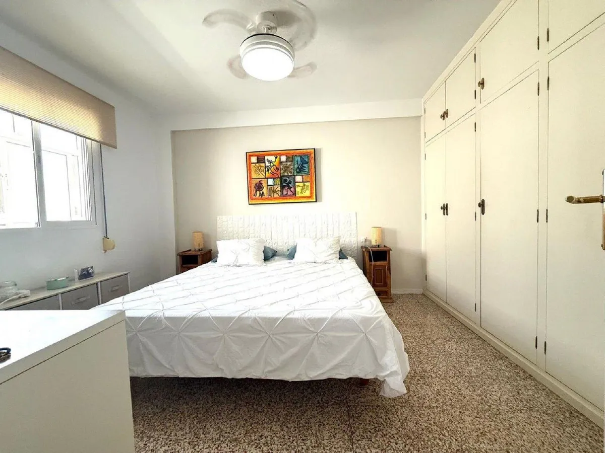 b6382bc2-898b-452b-b449-4da81a6a7f80