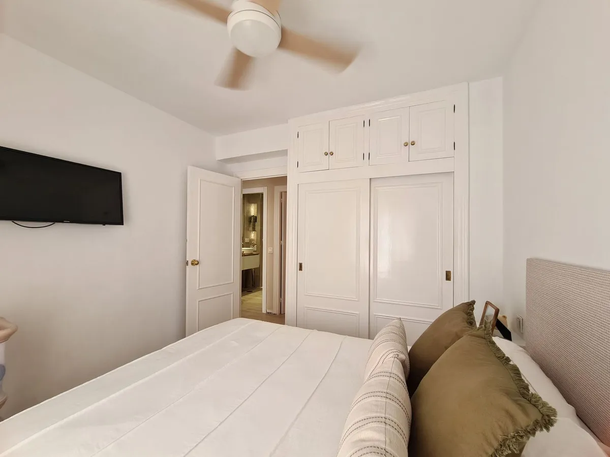 4a5b75aa-6bbe-4d9f-a2e1-af1ce148d39e