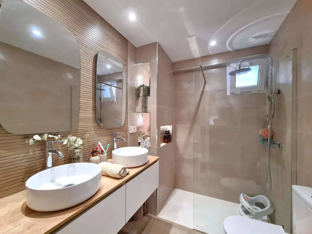 5aae7b6f-bfc4-4ce7-8d77-096056dea735