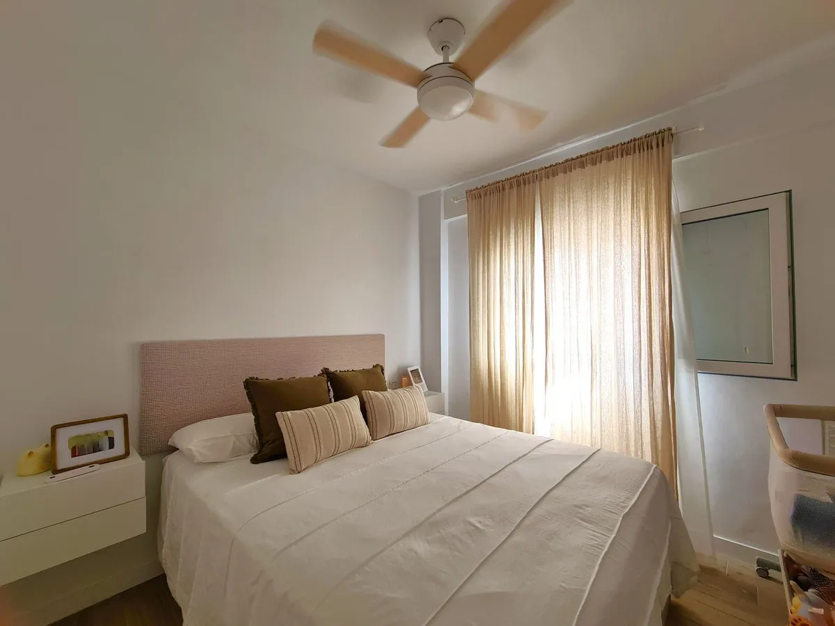 72b1b4cb-8e35-4974-9c70-35a11a046a26