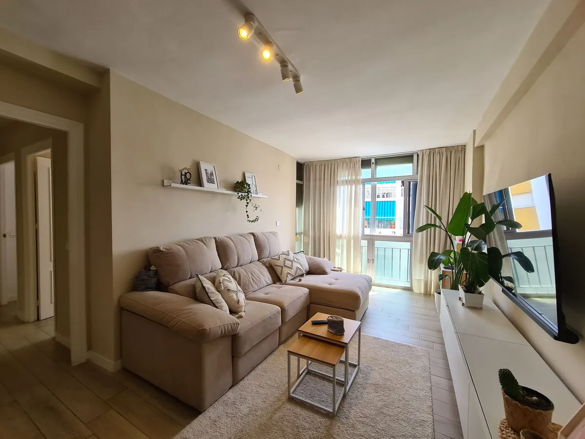 aa02e8c9-2f62-45e0-81c4-28378feb0271