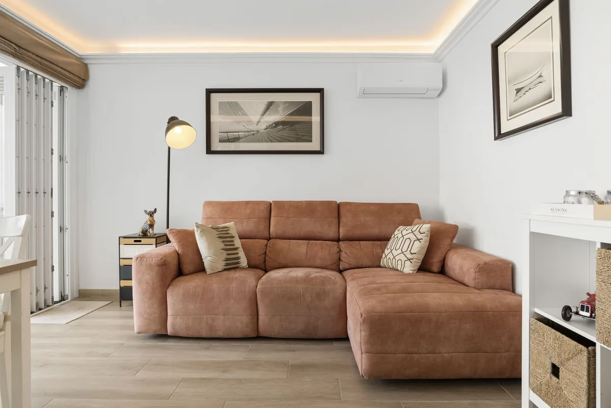 b8357027-5992-4b63-affd-18c92bdde037