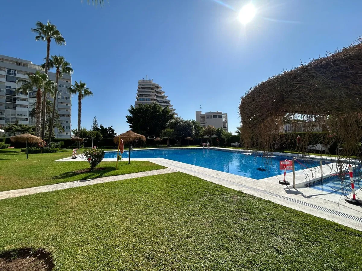 0855cd56-b40a-41ab-a80e-8912eed41baa