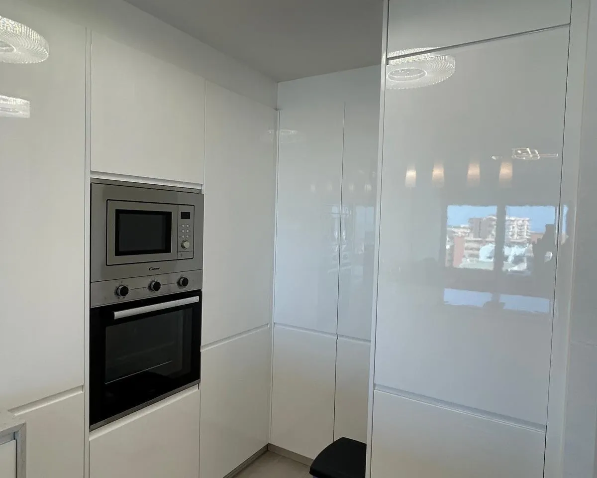 2e81e2fb-9c1a-4d25-a017-e9b8c5c3c205