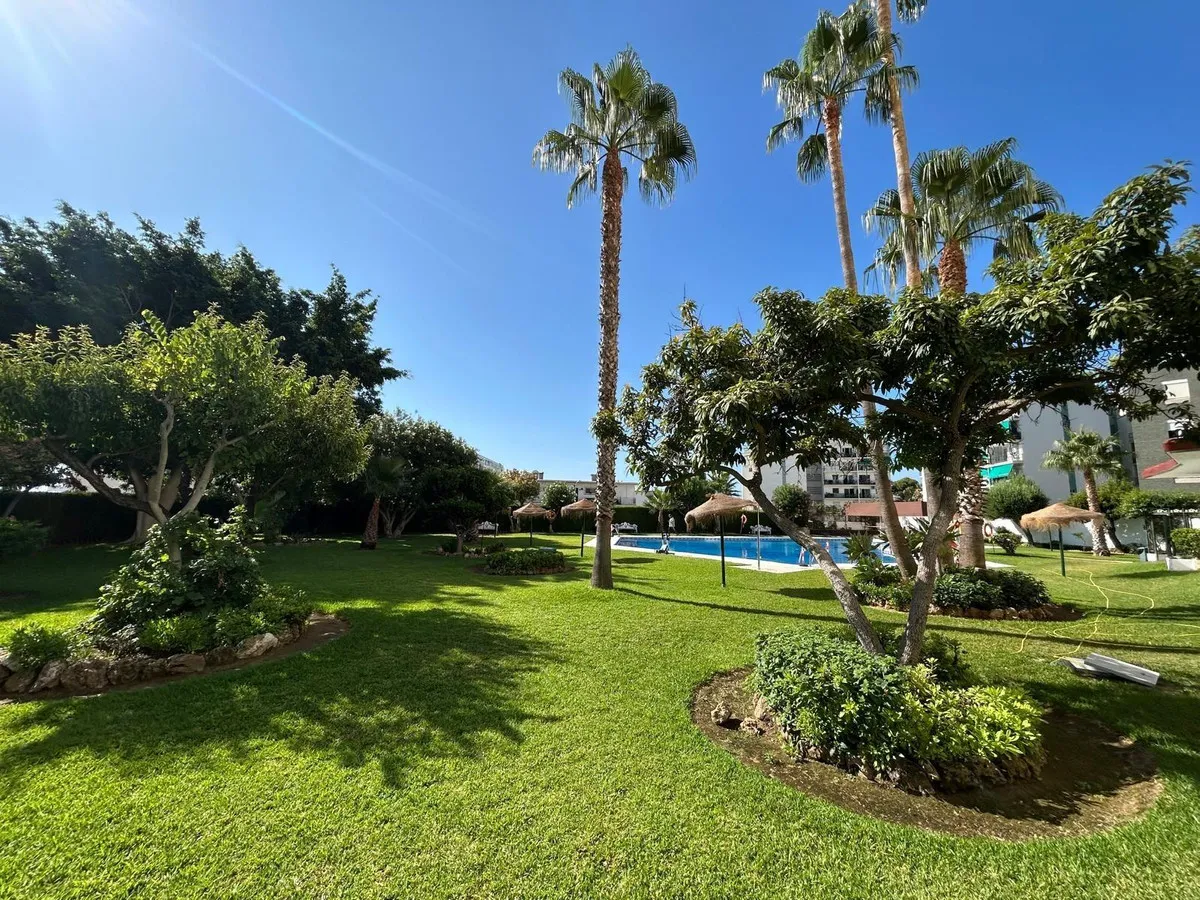 36fe4eb8-36f7-463a-af7b-4d543c54e686