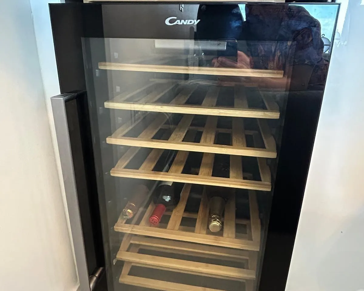 4e164d7e-defe-4005-a40a-ad3d5e3f0366