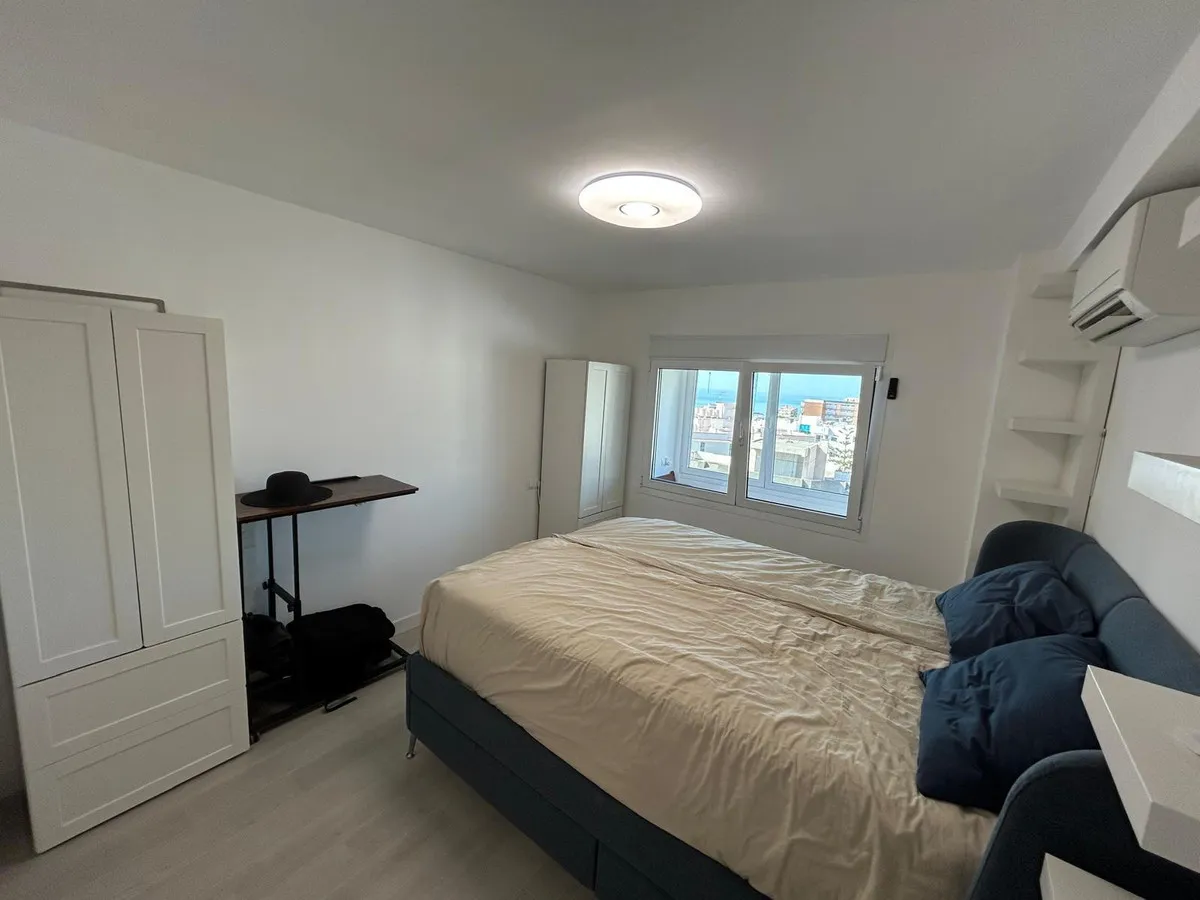 5d087fb3-3371-4c4e-8449-2a725a0a3aa4