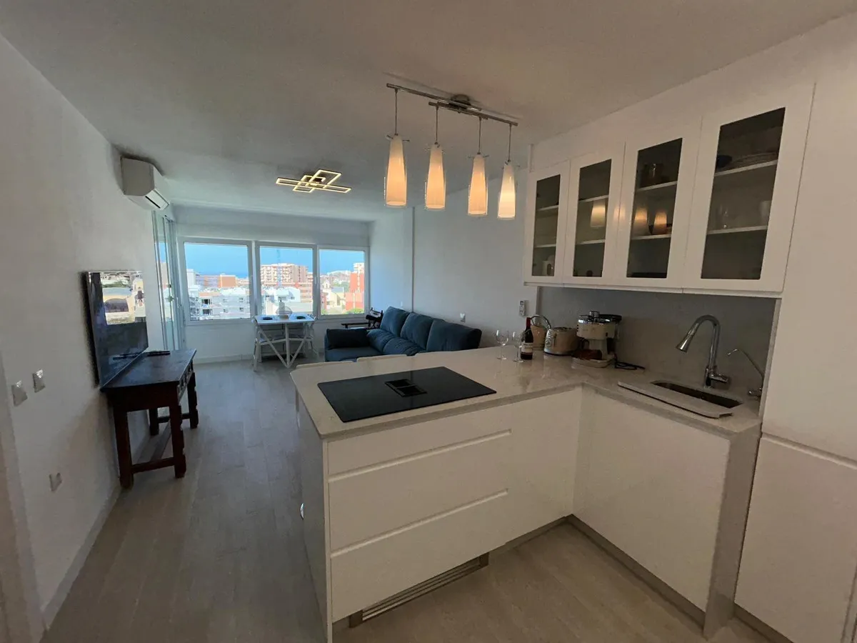 8206b579-bcbf-4904-bad5-b5d7e694e6e2