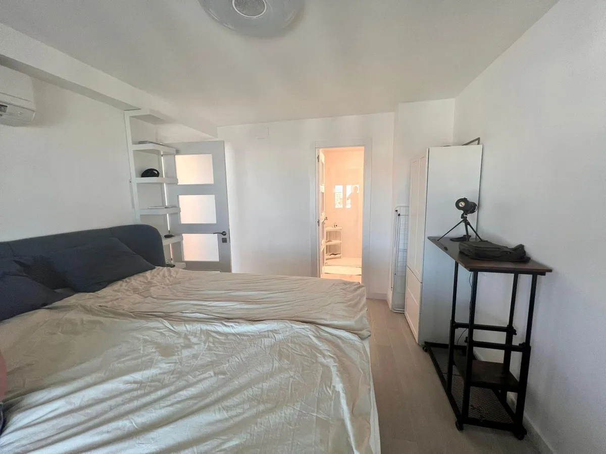 cc99d4b7-4f61-49bf-a096-4996ad51980a