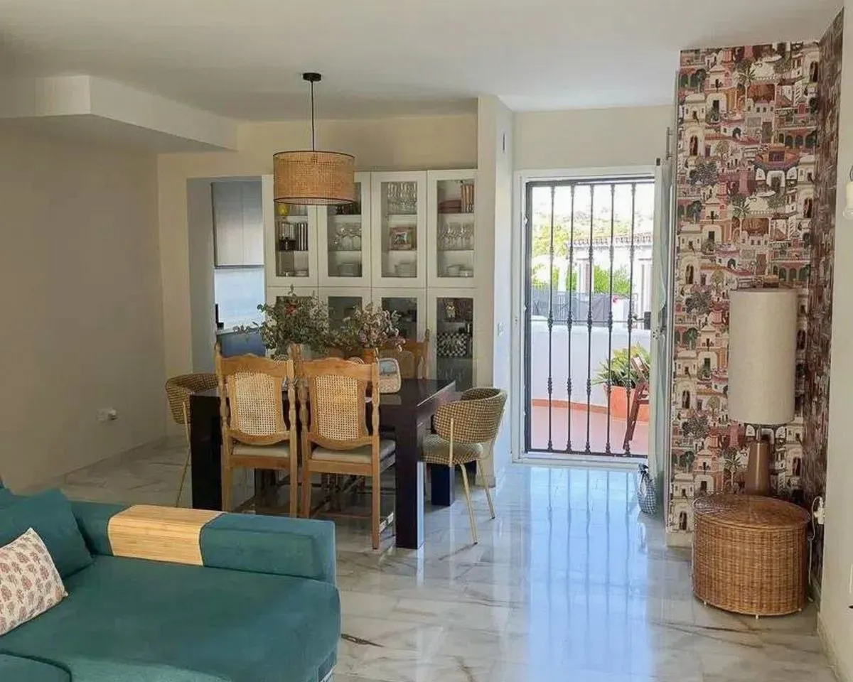 c5ab3b50-438a-4f9f-965e-998d4c975117