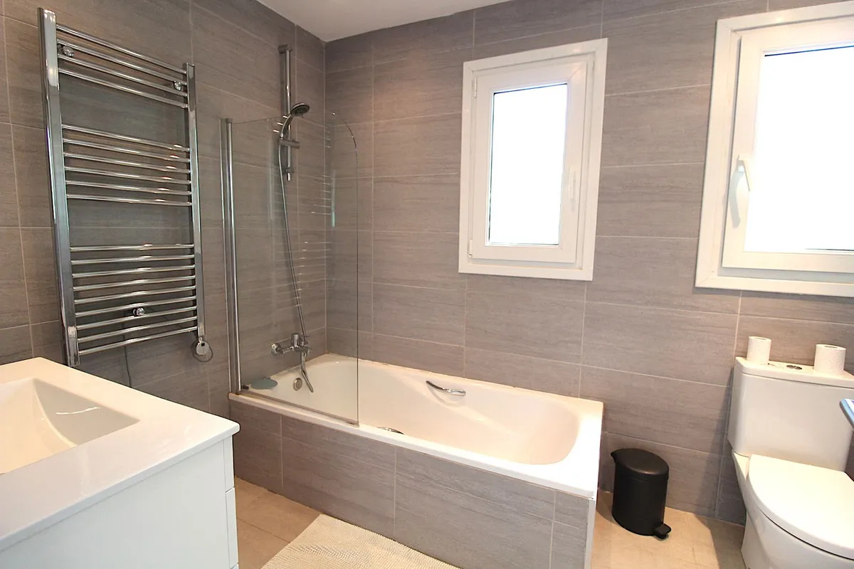 0cba581b-f28f-44a0-bbe4-38ee9ab78aac