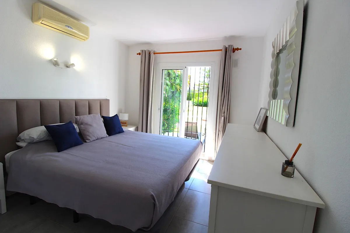 c5fe2317-c5d1-4f63-9127-11fdf0311028