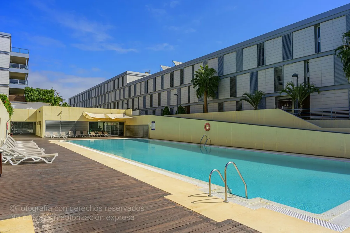 2ce79742-f497-4f1f-9c5b-1c28e19457fe