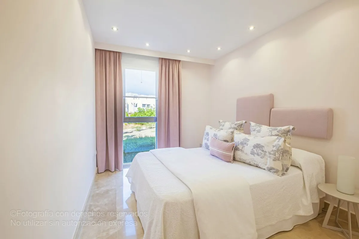 a978f41c-d97f-44e1-a848-820f14661986