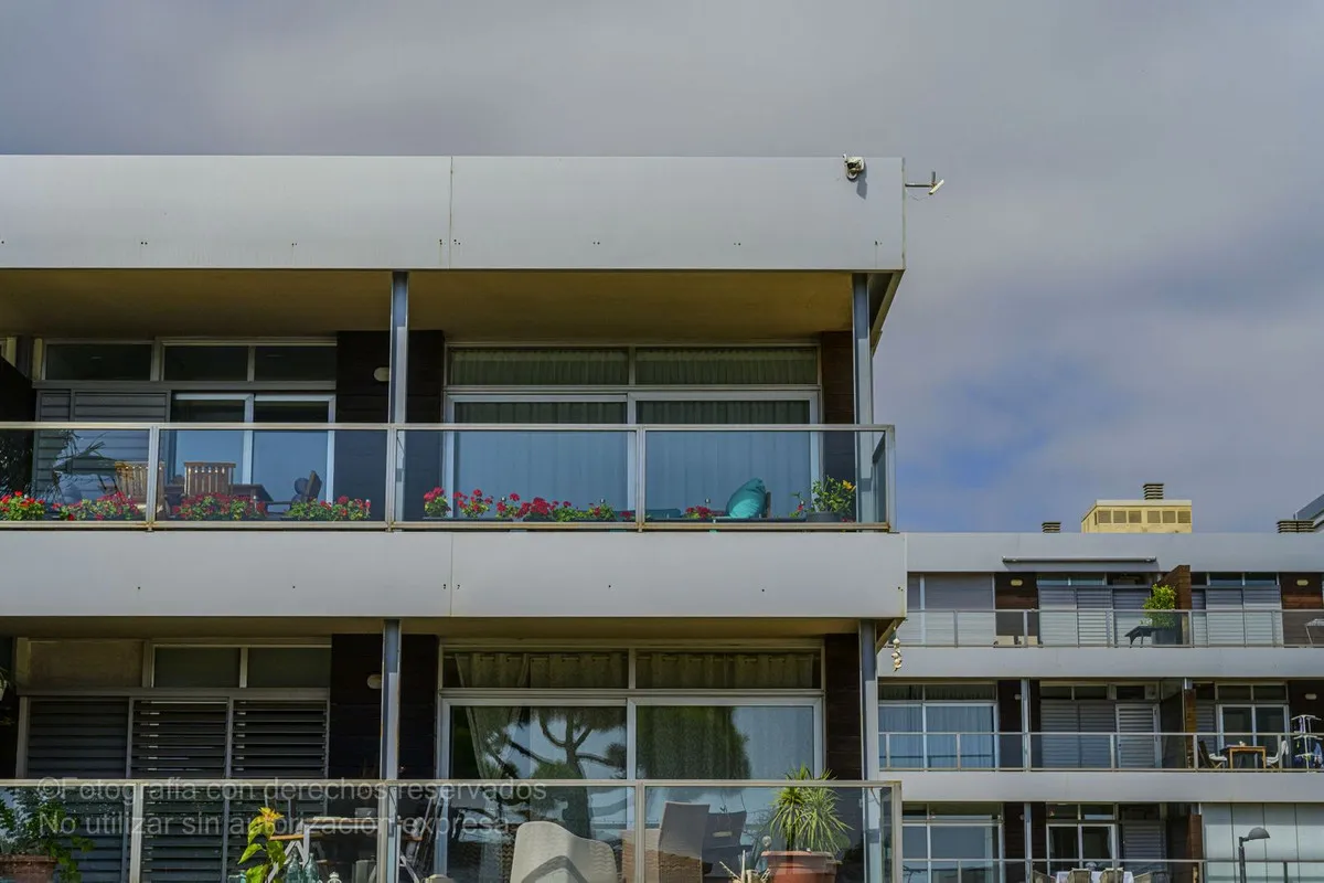 b4e7ebce-11d2-49d9-bafc-b6b1c8fbeb0e