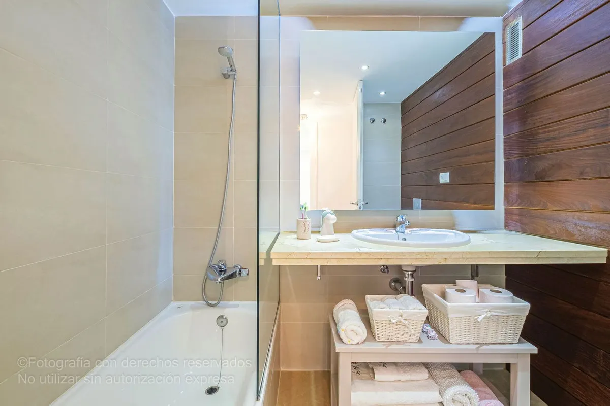 efa93319-fd79-4cb6-bfdc-e5e1b82d0ed2