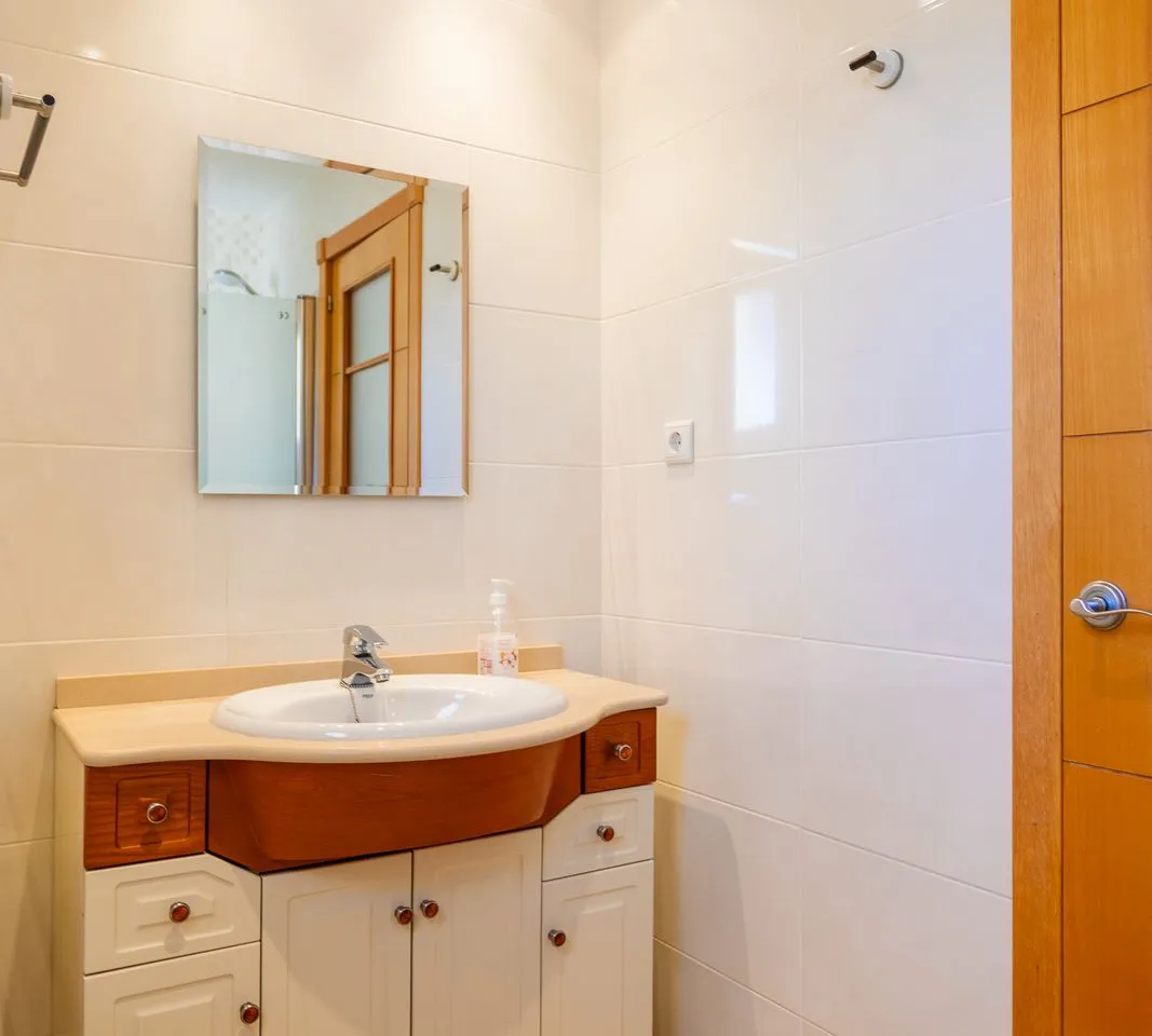 1eb3cf4d-3bb7-47c8-81ed-79ce700eeb80