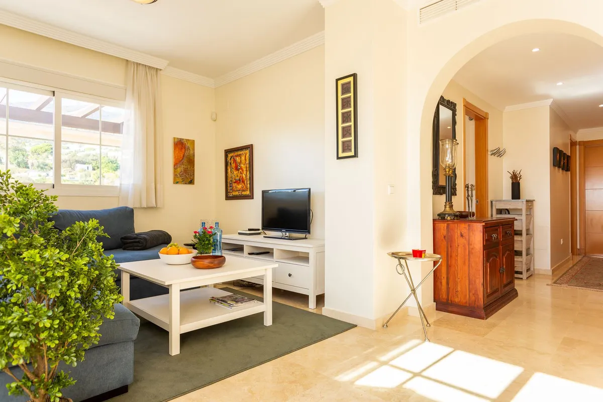 c28c73b2-7ee4-4efe-96bf-62596fcbfdbe