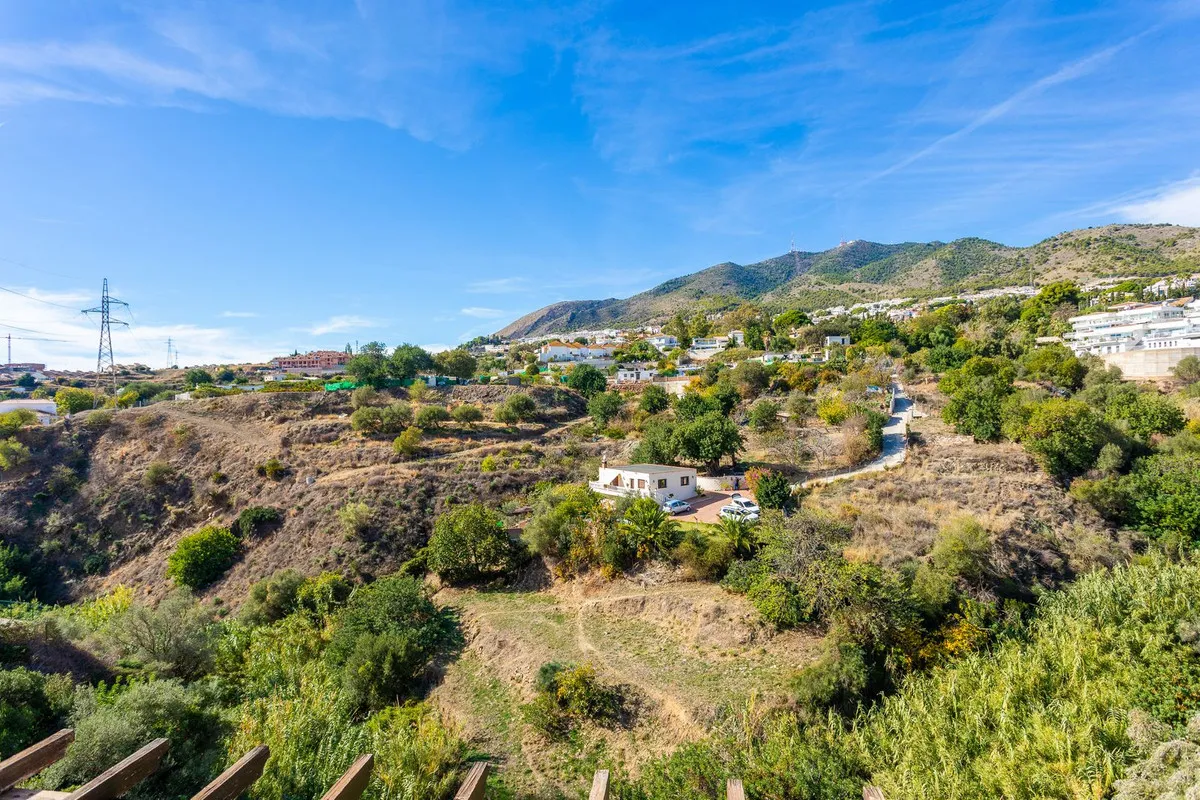 d99da19e-ef37-46b5-80b9-cdd48c1e2012