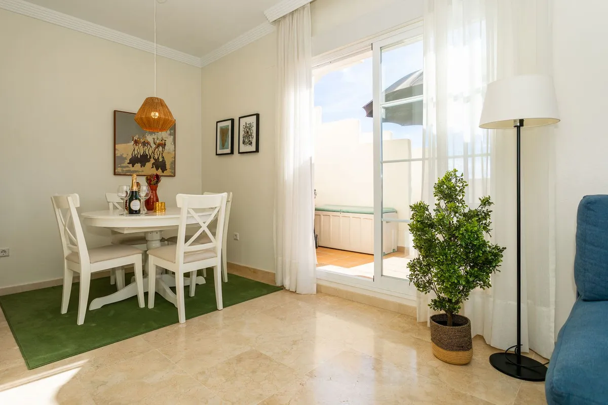 d9c361b1-f9cd-4905-9e76-9739506ef916