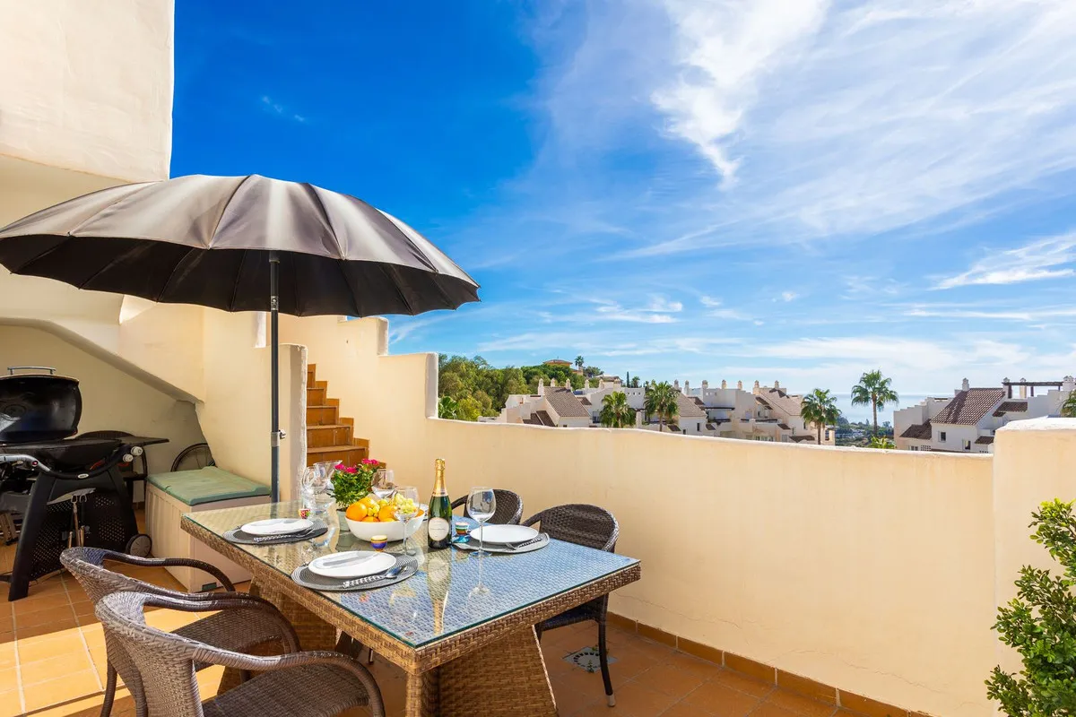 e6cdf772-9133-4480-aa7f-ddf051c6d824