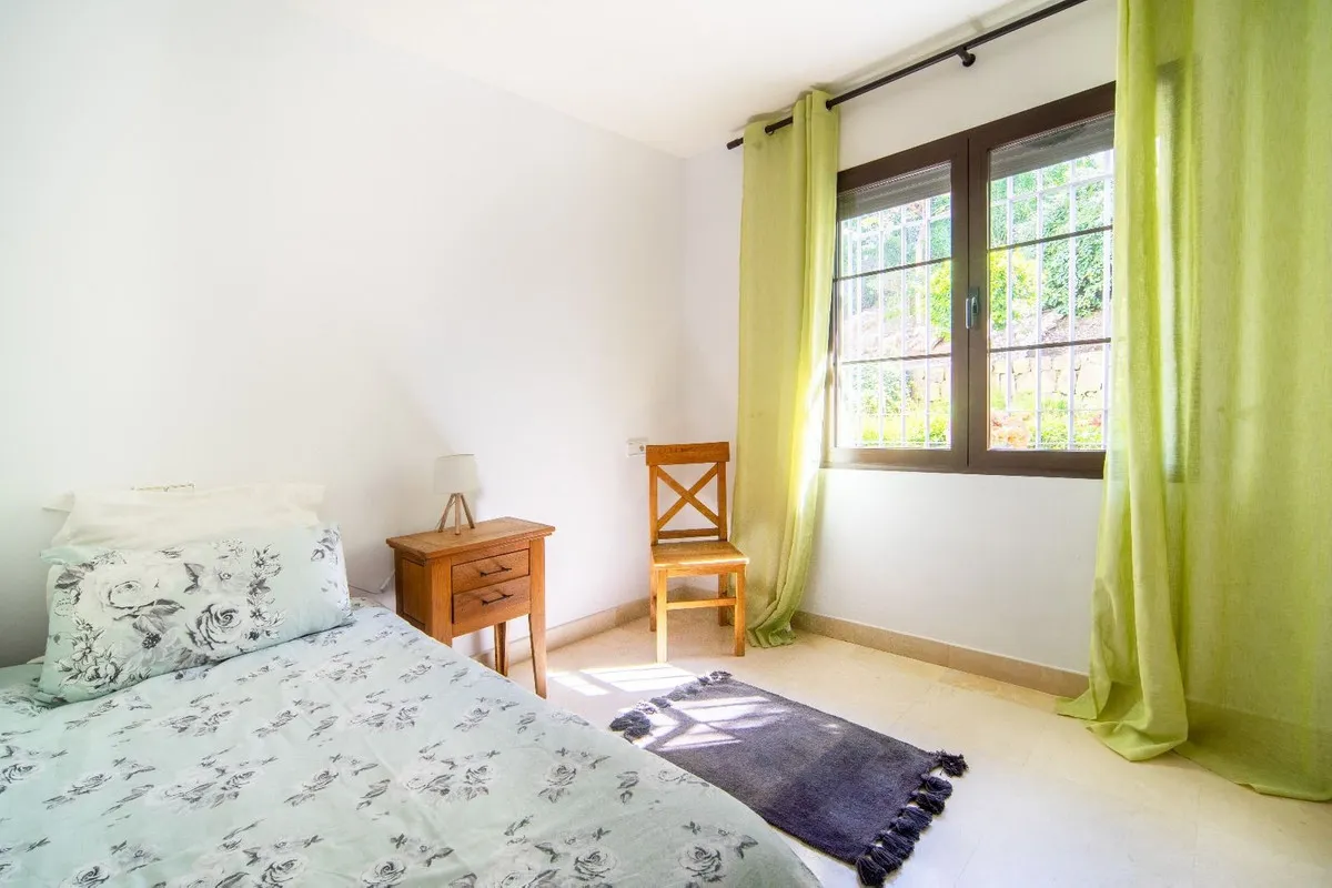 93b77d26-6e95-4a02-b01f-f1491c4b771f