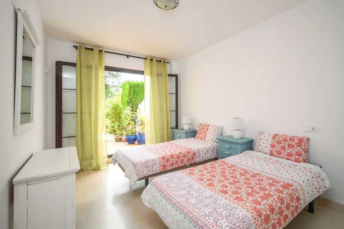 fea2b828-d6aa-4ab3-b193-17c675432218