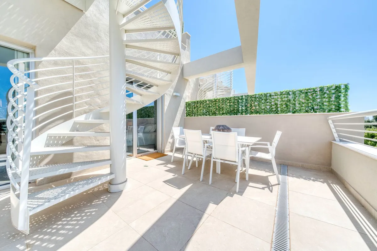 097932f8-0582-4599-bcdd-4fa05665d7eb