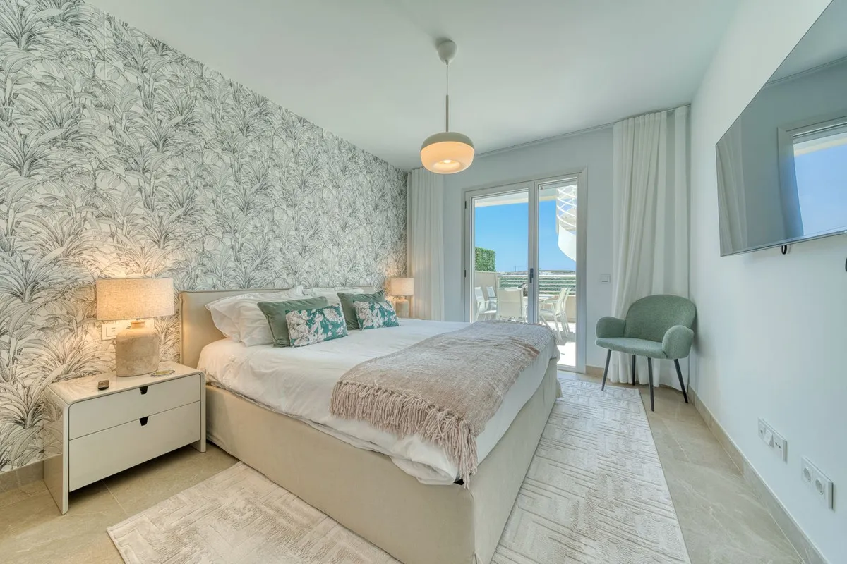 2f2c0b6e-f85b-47ee-af66-8faffe84312f