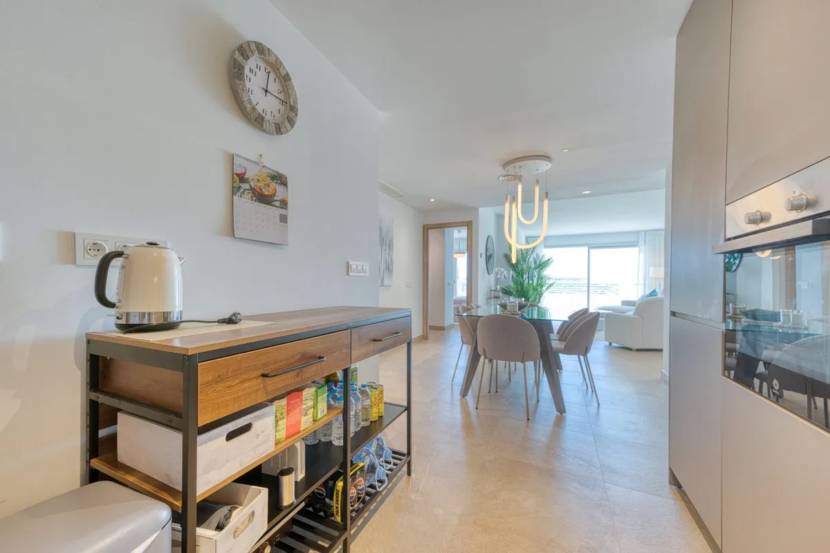 dfd92496-ab57-4f44-8af1-0426c96e2591