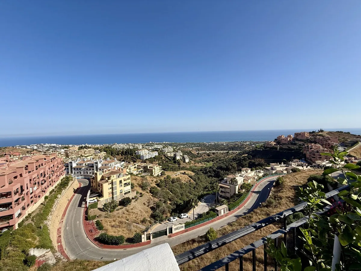 23d5d47f-09f8-4e63-82b6-3fa92ef24b48