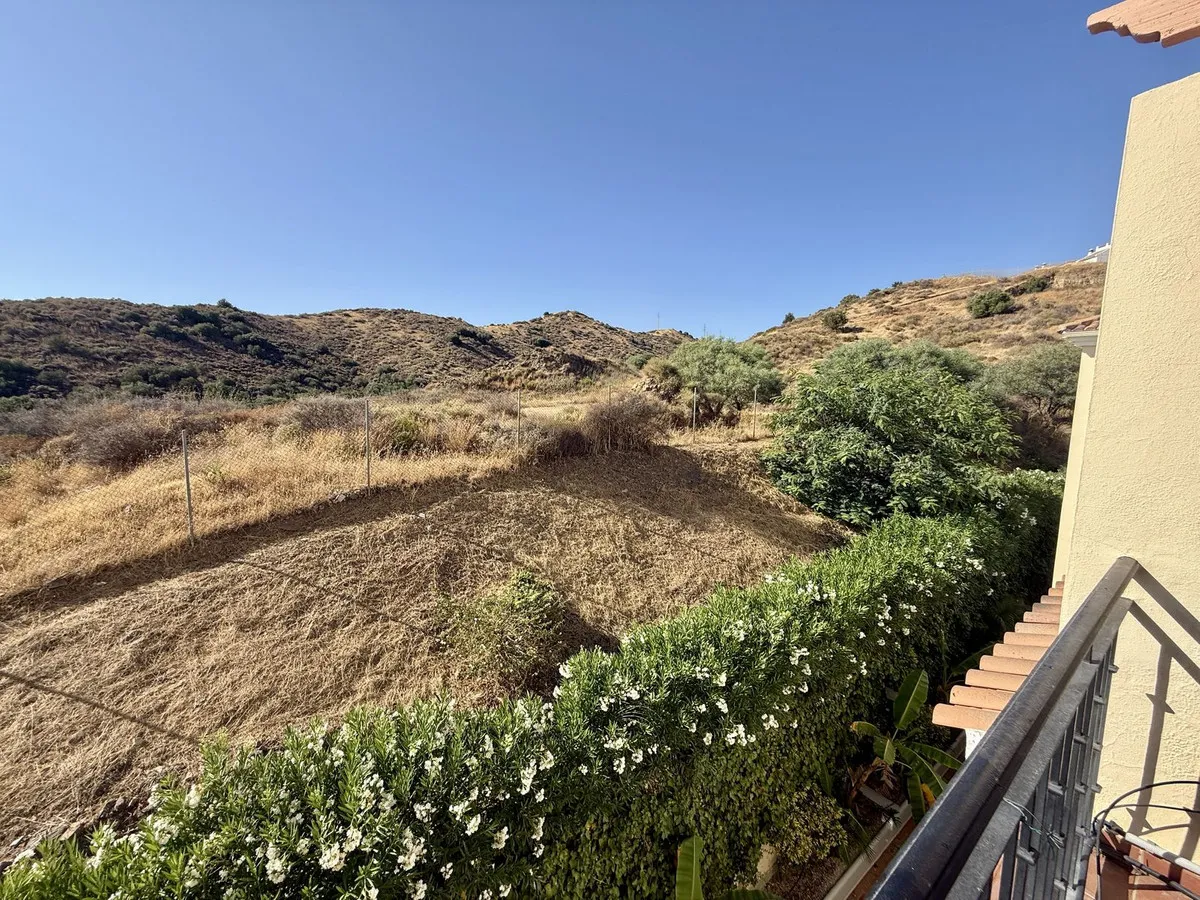 85f3c45d-e7a7-44f5-b2da-7d77189466b9