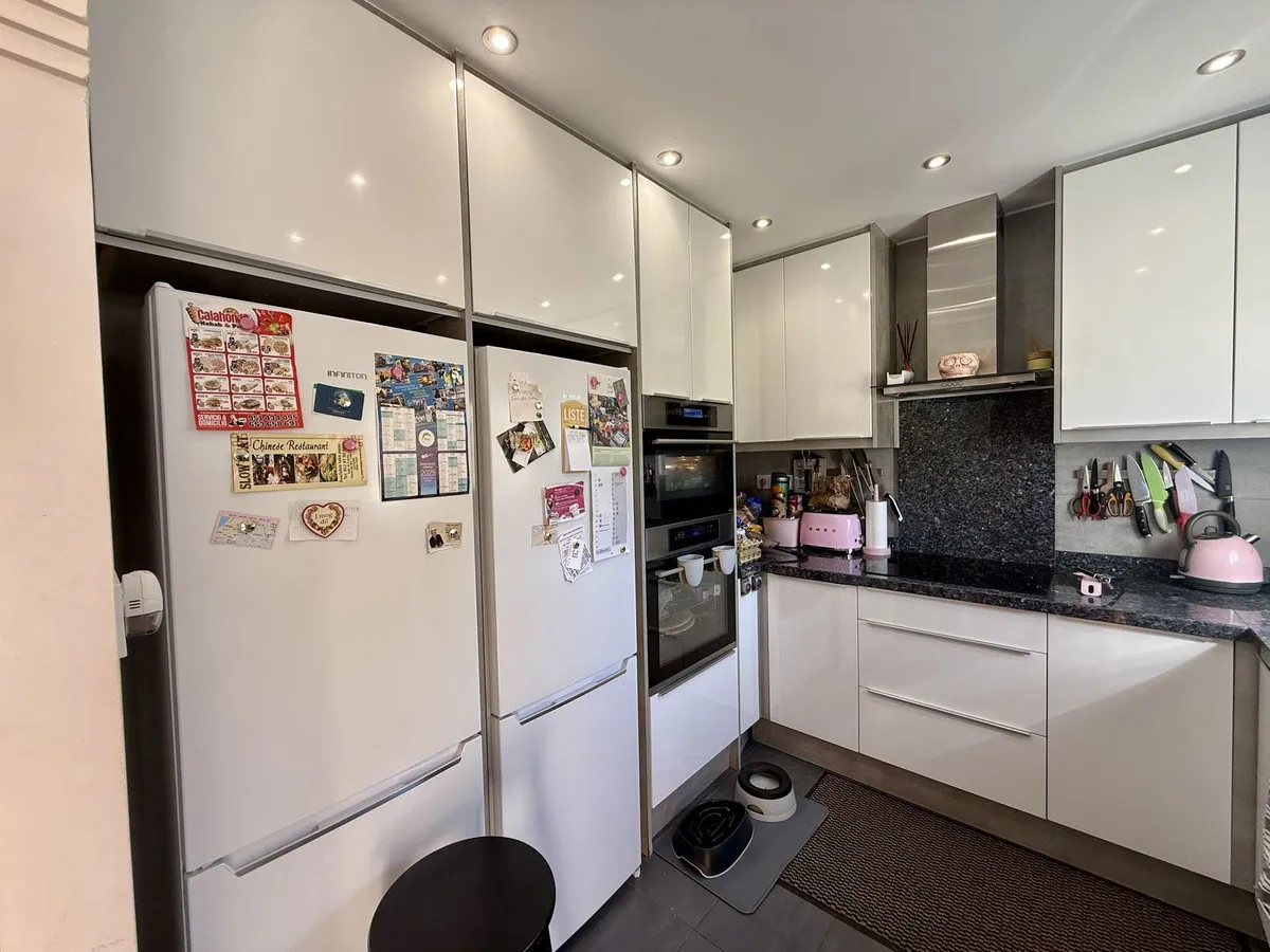 f8fdc604-fa2a-4d7a-ba11-459664cf8c40