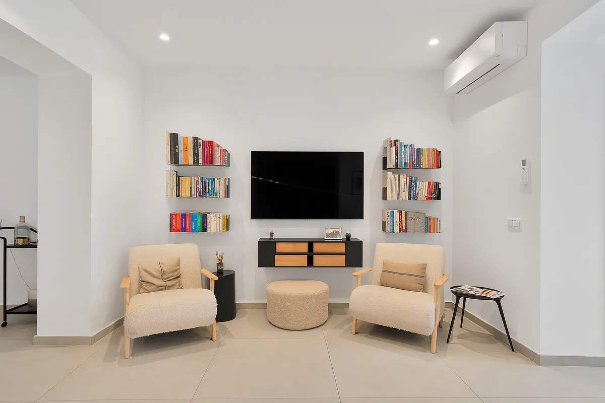 38980ebf-eb17-4f4f-a989-ab2afde4a191