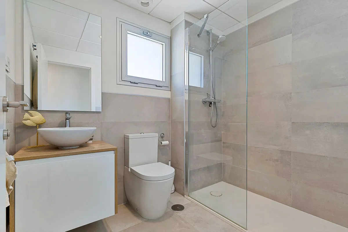 08a135f7-27b5-4780-bfa8-1530ed854cbe