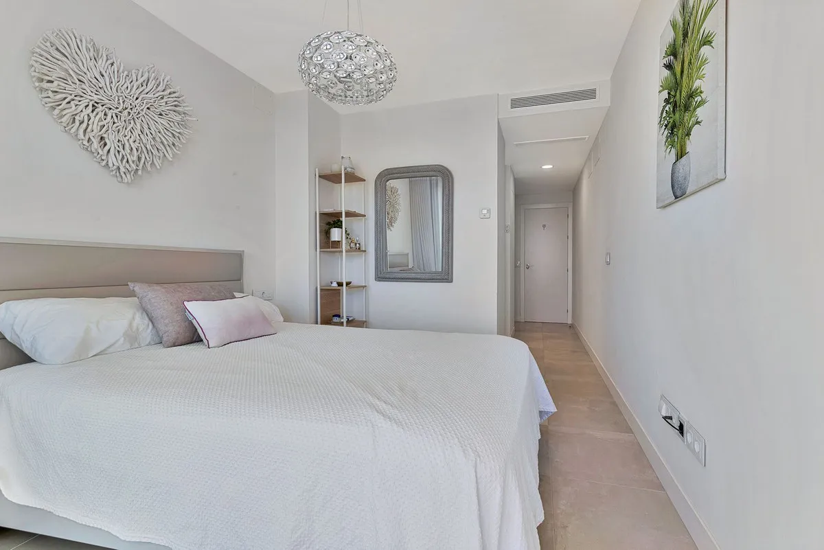 9e98fdfe-7179-4d8c-8394-bc6d6ca45b72