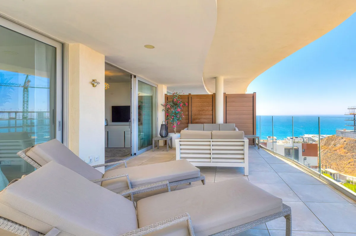 e5e51ca6-661a-40dc-a8e0-0cead16a9a88