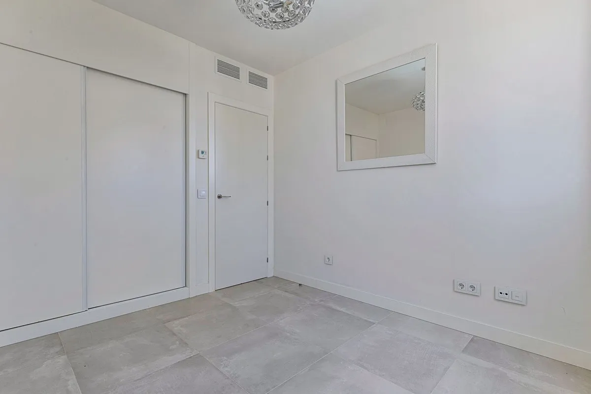 ff3d0c12-7321-40e5-a403-625136432f92