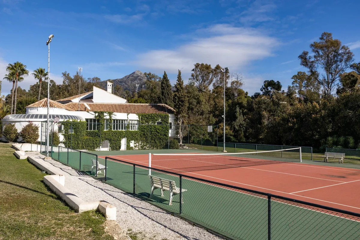 ba46d81f-1256-49f5-9092-bd77d074c0fd