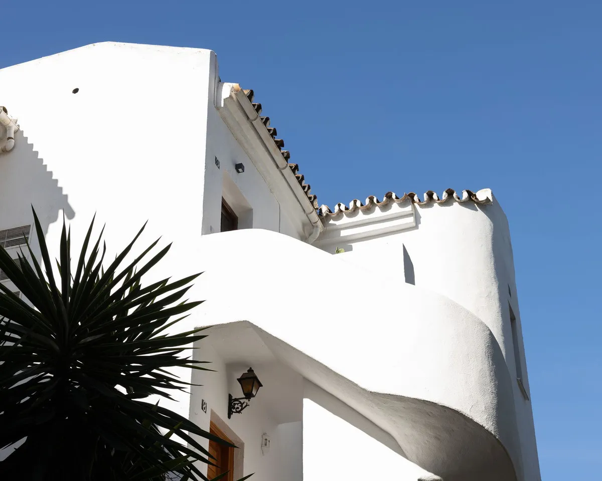 e318277b-7d10-449c-b804-5946c41f3698