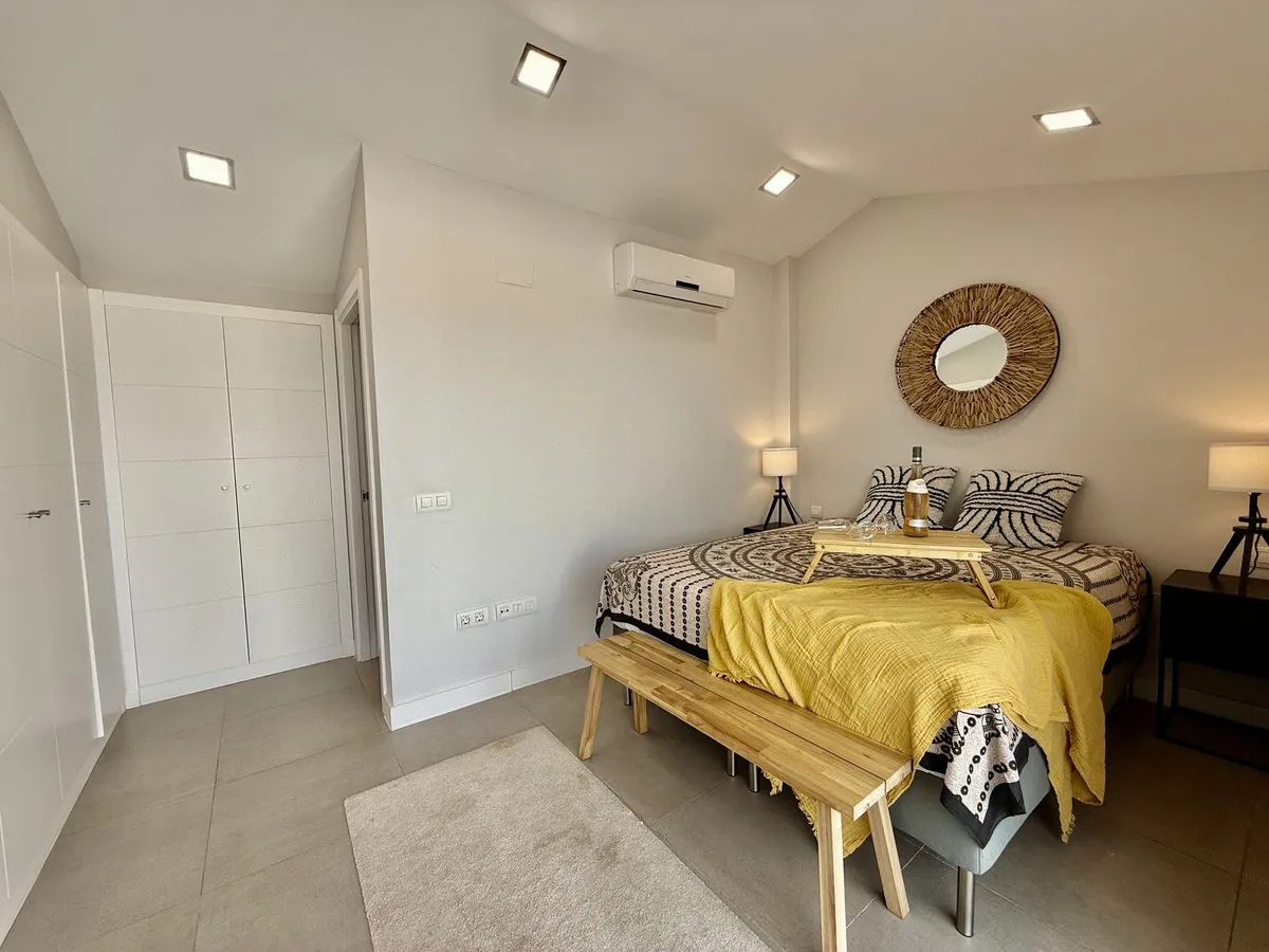 d4f0acc0-4329-48de-9e12-d835e9c822a5