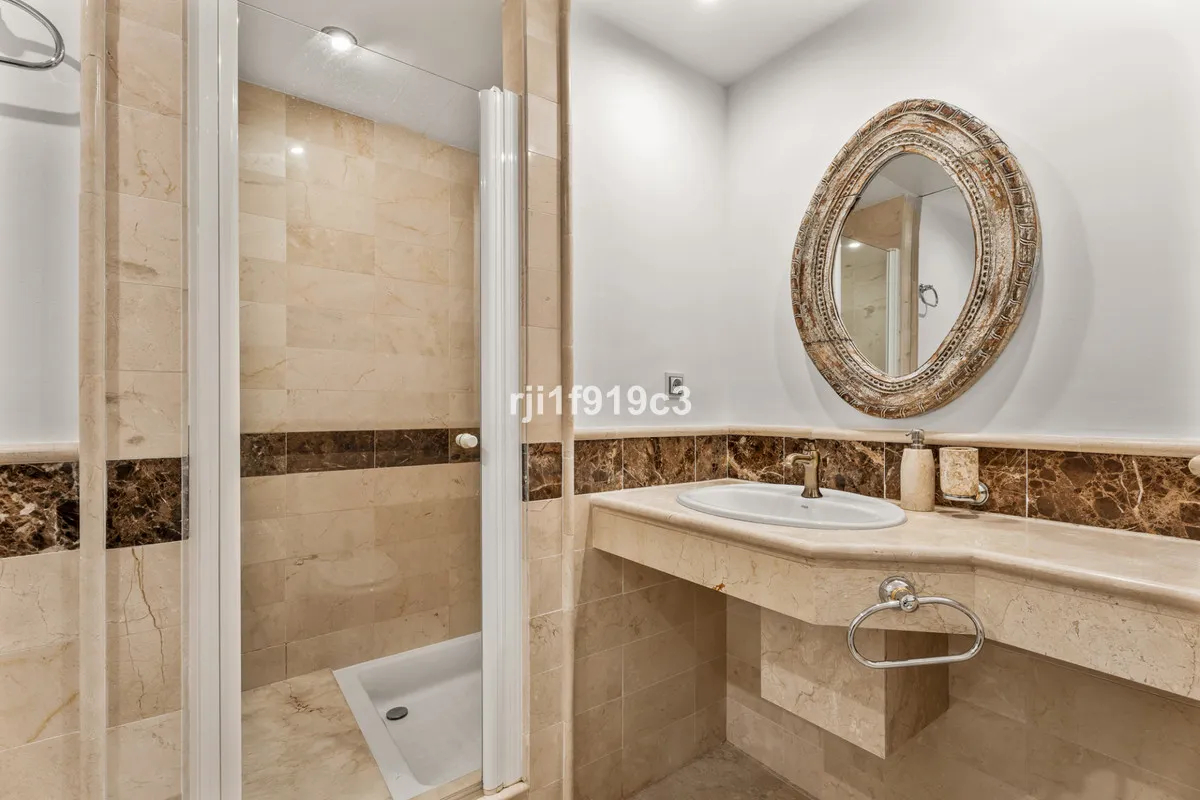 e790efa5-7f3d-4664-96a5-b37f8f5f0439