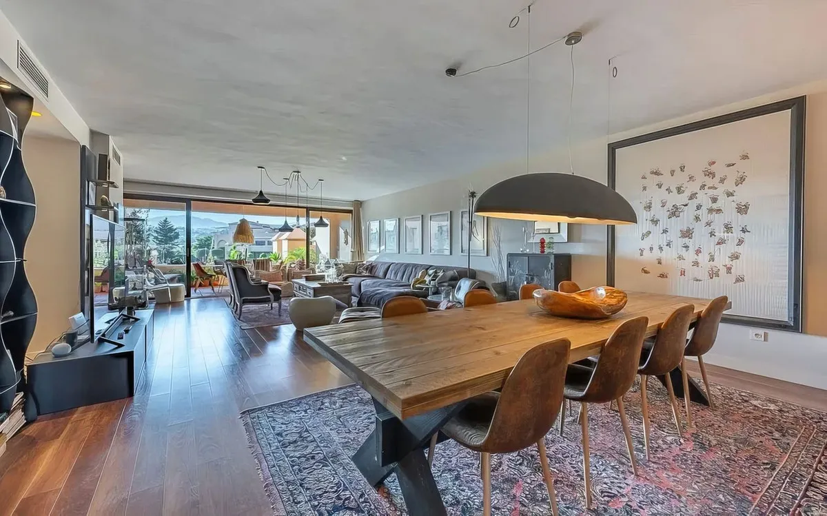 730c5e48-b003-46cc-805f-212d111ba051