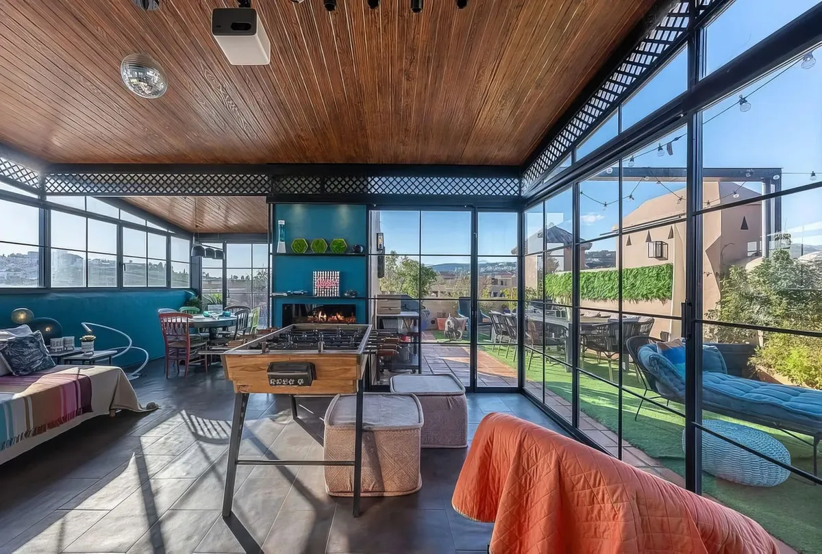 8aa437bd-623d-4dd0-a5c6-1c39eac1c39b