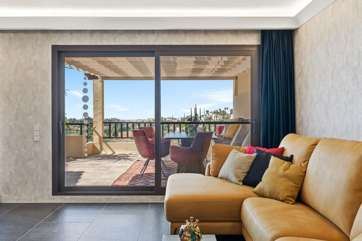 0994b6cc-5b13-4894-ae9d-89fdd5cad349