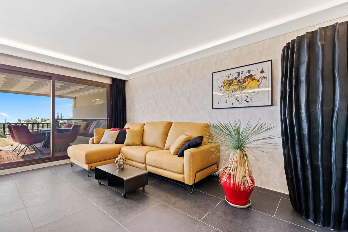 2f6b7e3e-e76a-4822-989f-87c0faa3c910